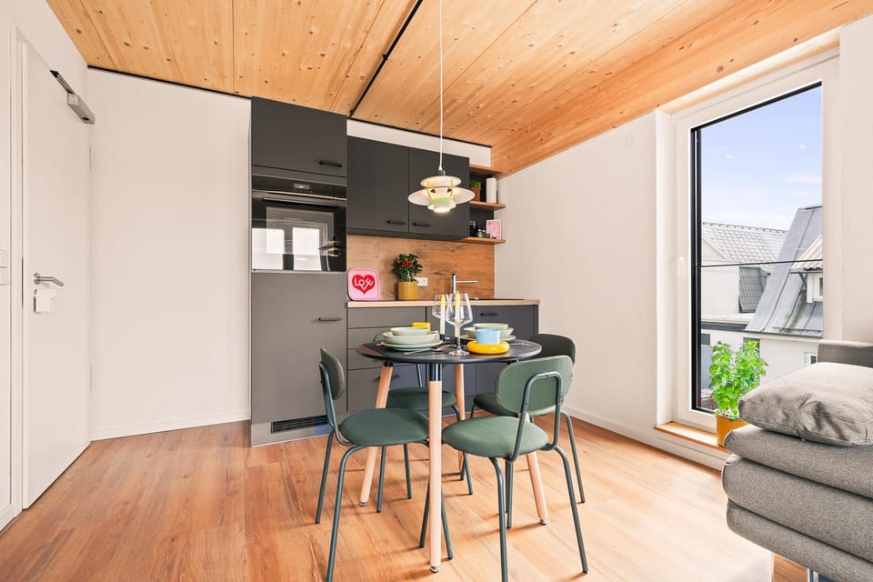 Kitchen or kitchenette, Dining area, kitchen