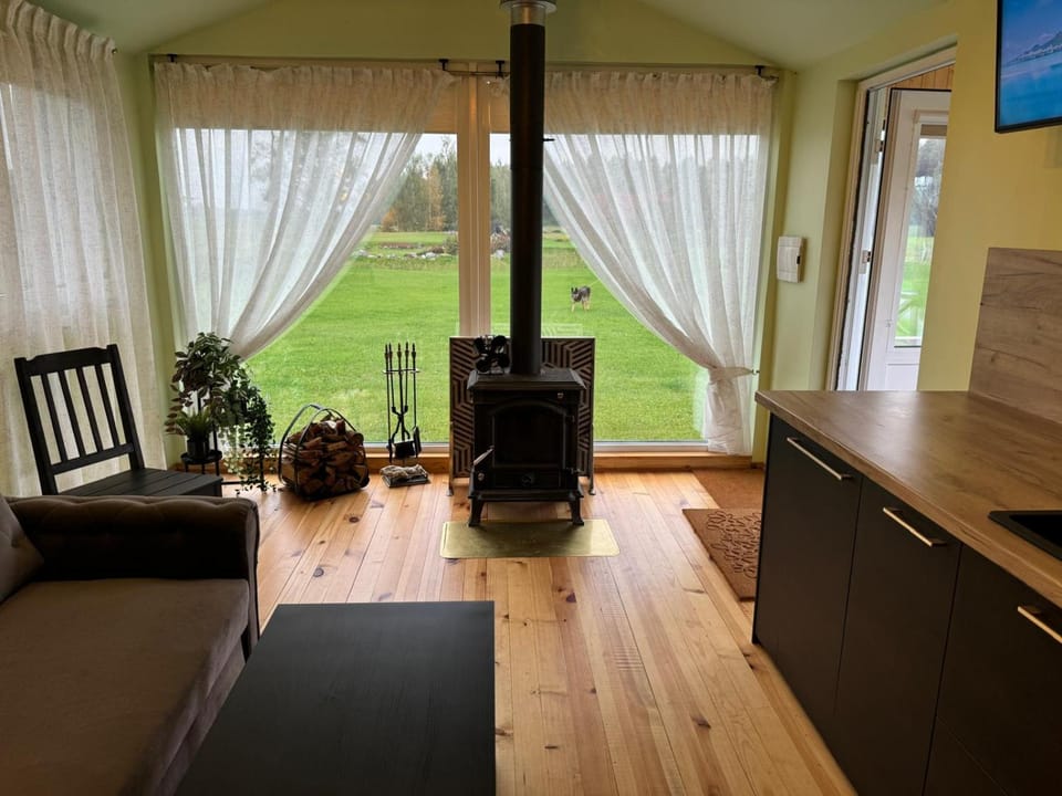 Property building, Living room, Dining area, Bedroom, heating, heating, wardrobe, air conditioner, air conditioner