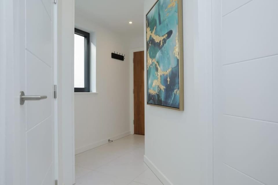 SoHot Stays Beach Haven Apt With Sea Views A Balcony & Free Parking Apartment in Ramsgate