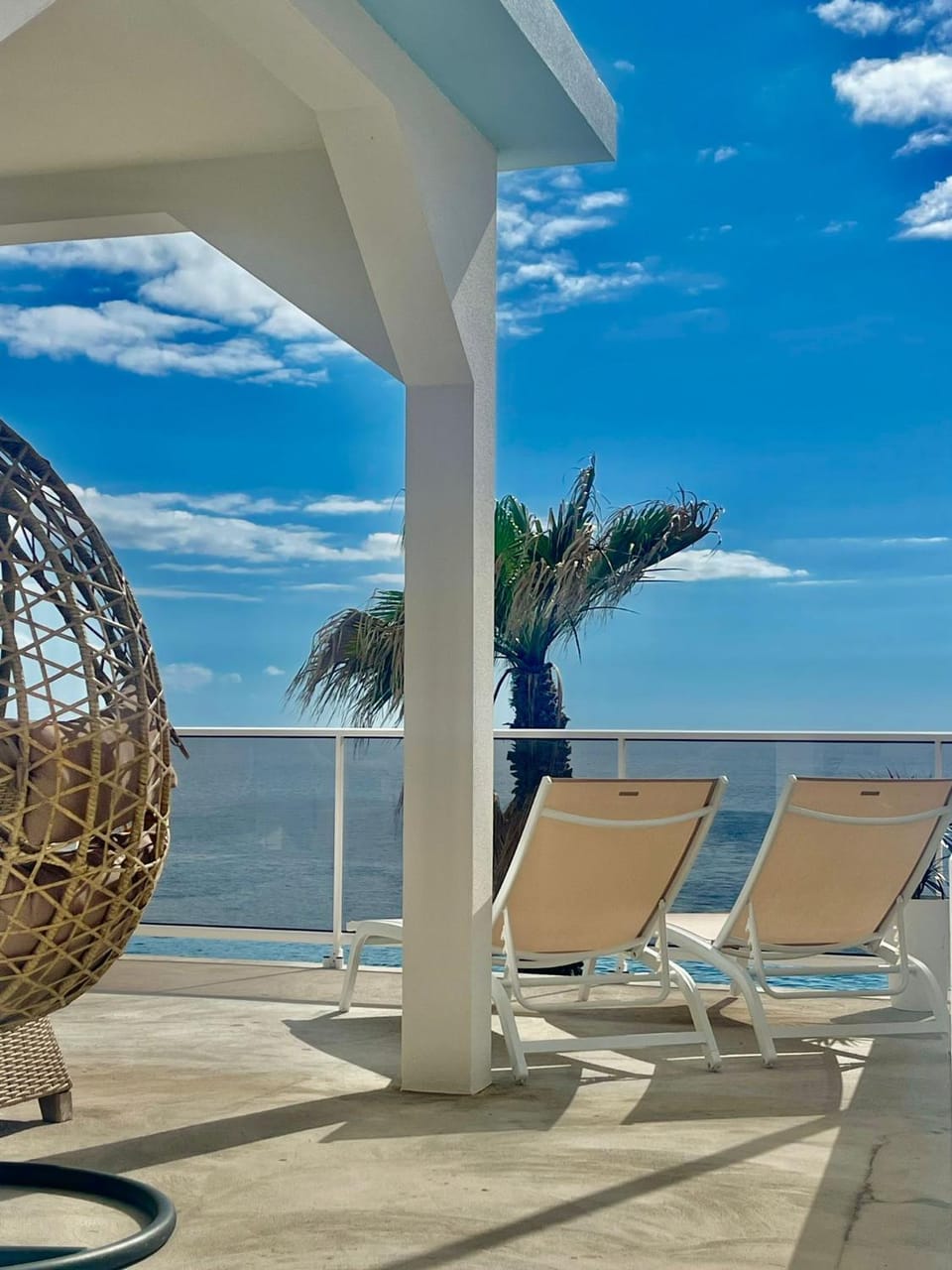 Property building, Solarium, Balcony/Terrace, Balcony/Terrace