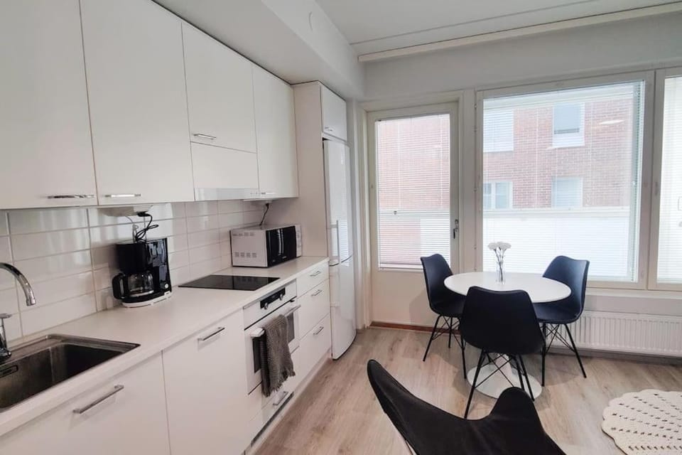 Coffee/tea facilities, Kitchen or kitchenette, Dining area, dishwasher, minibar, pet friendly, stove