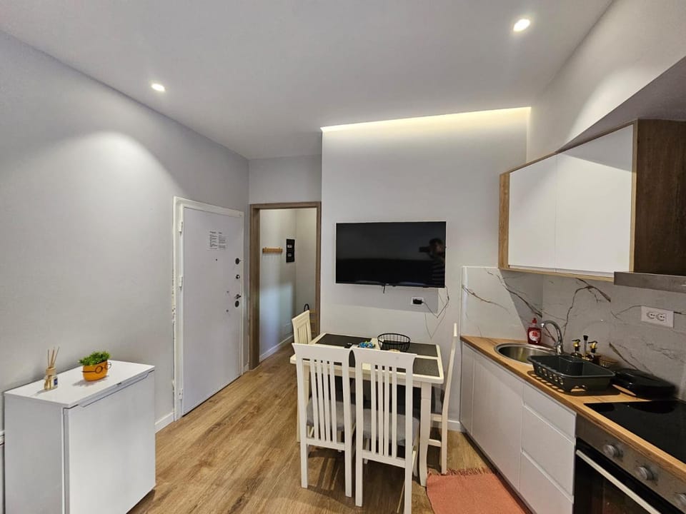 TV and multimedia, Kitchen or kitchenette, Dining area, oven