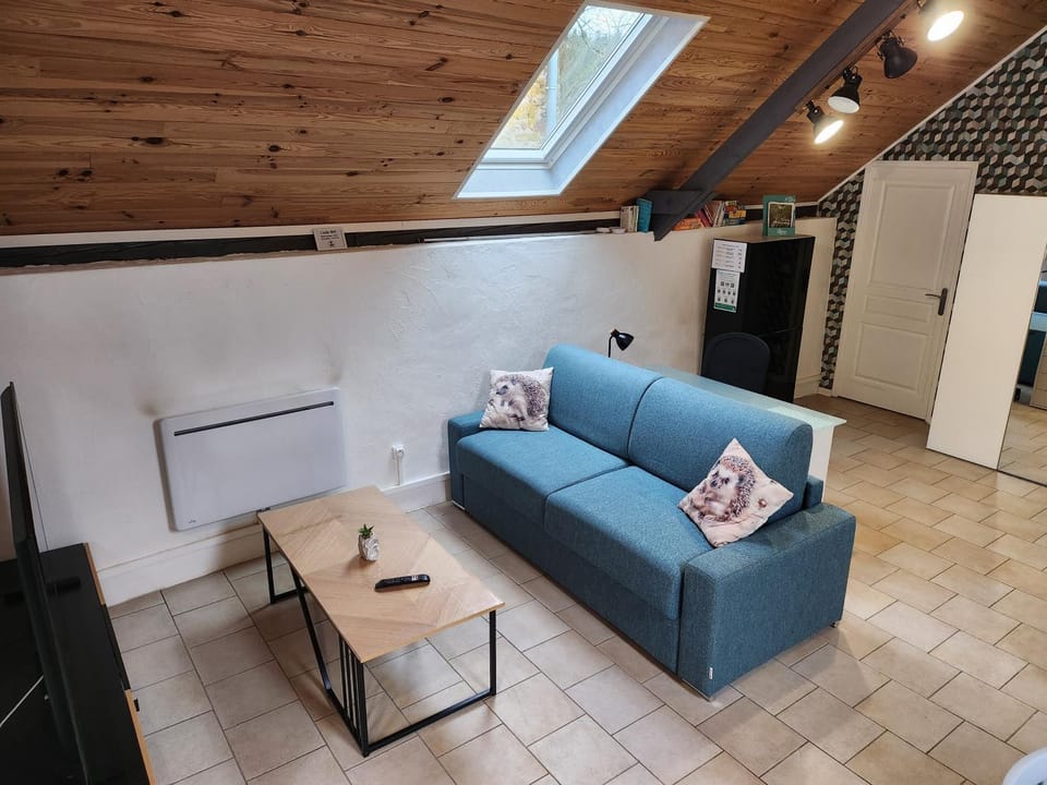 Kitchen or kitchenette, Living room, Seating area, internet, pet friendly
