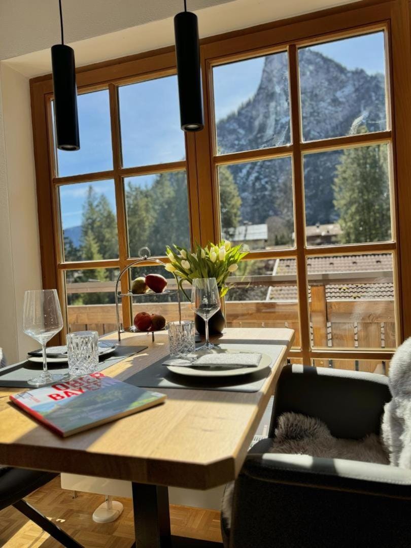 Ferienwohnung Alpini in Oberammergau Apartment in Tyrol
