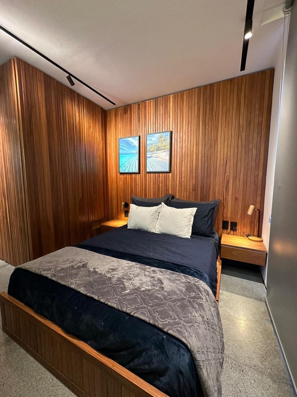 Bed, Photo of the whole room, Bedroom, wardrobe