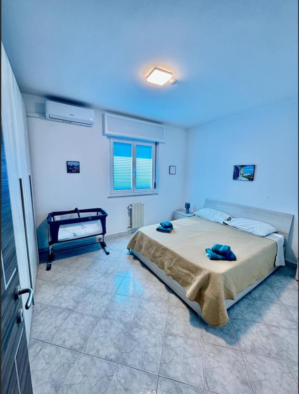 Bed, Bedroom, cot, locker, wardrobe, air conditioner