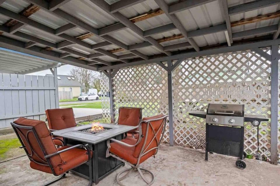 Al's House House in Newberg