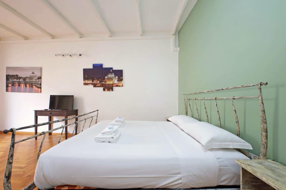 La Civetta a Navona Apartment in Rome