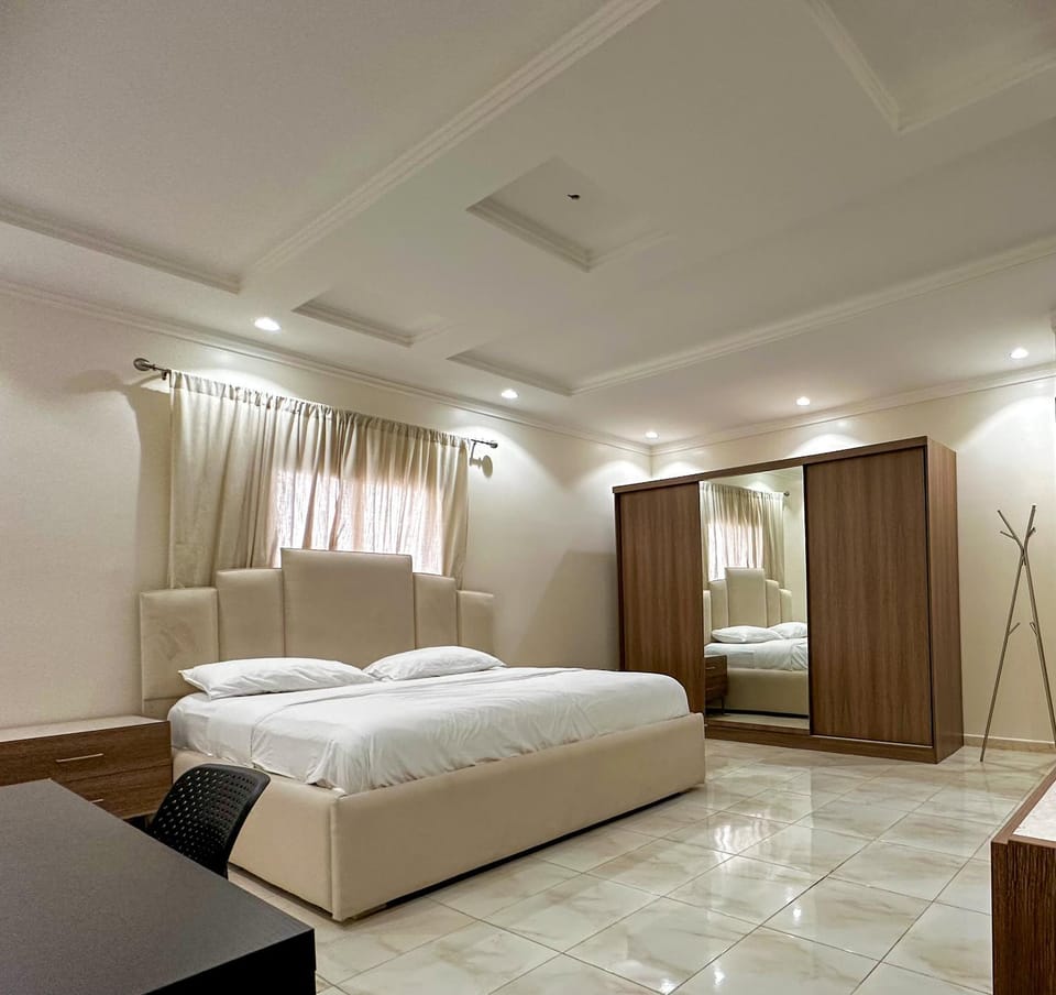 Bed, Photo of the whole room, Bedroom, wardrobe