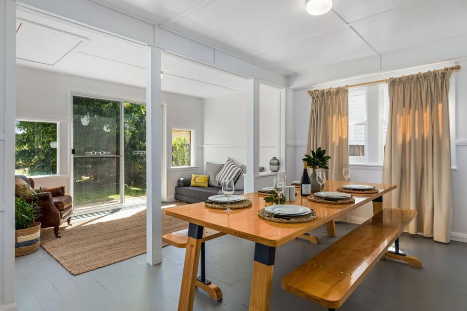 Captains Cottage - Huskisson - Pet Friendly House in Huskisson