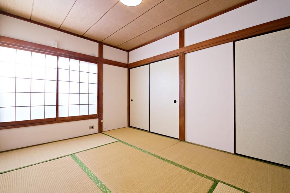 梅屋敷貸戸建 Apartment in Kanagawa Prefecture