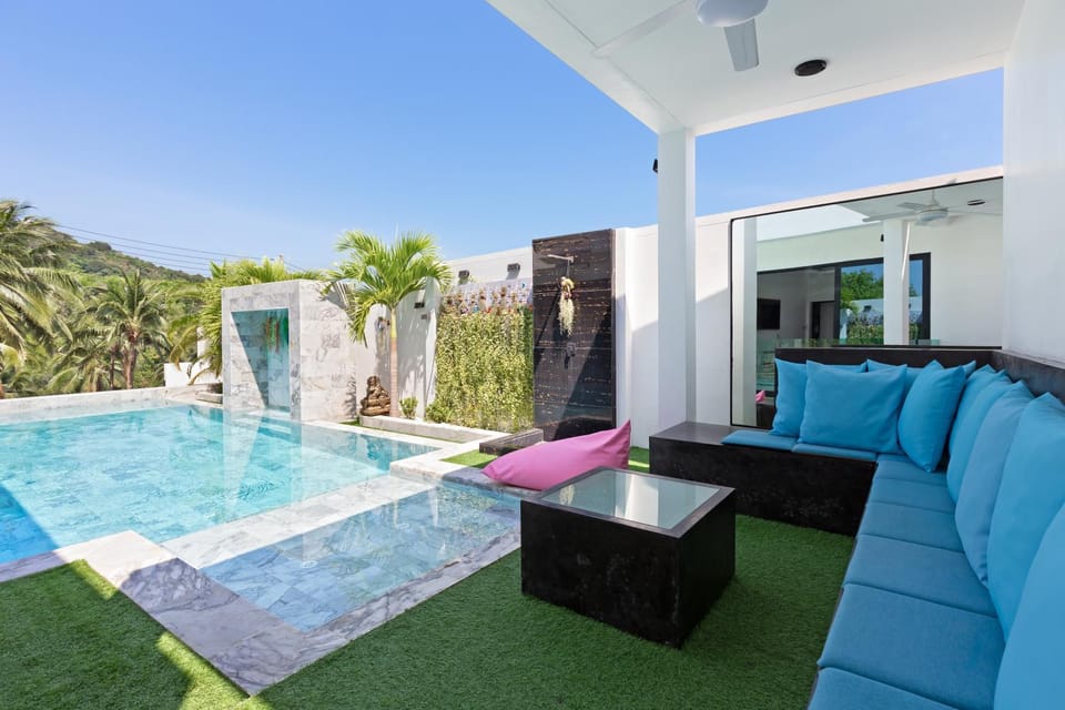 Patio, Swimming pool