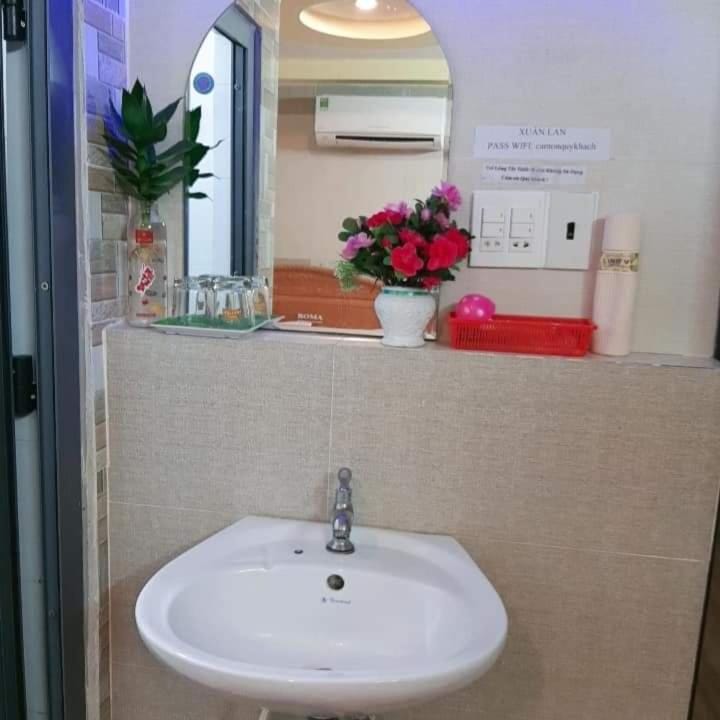 Nhà Nghỉ Xuân Lan Apartment hotel in Cambodia