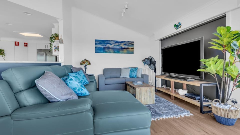 TV and multimedia, Seating area