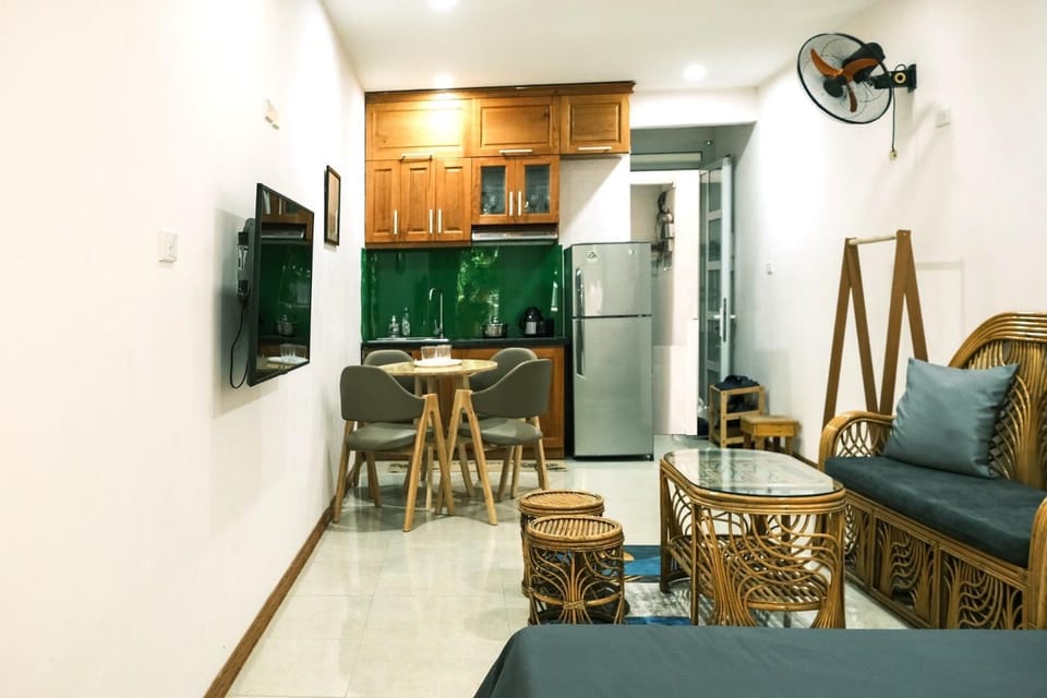 Central entire house in Hanoi beer street Bed and Breakfast in Hanoi