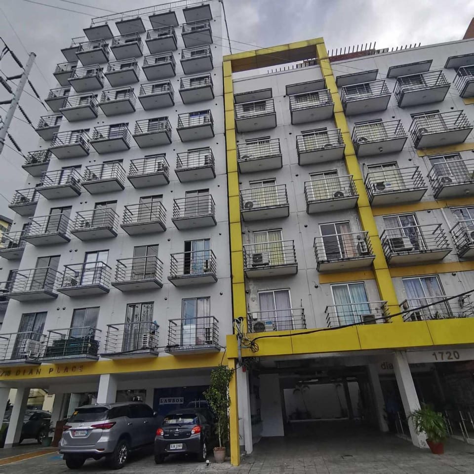 Property building, Street view