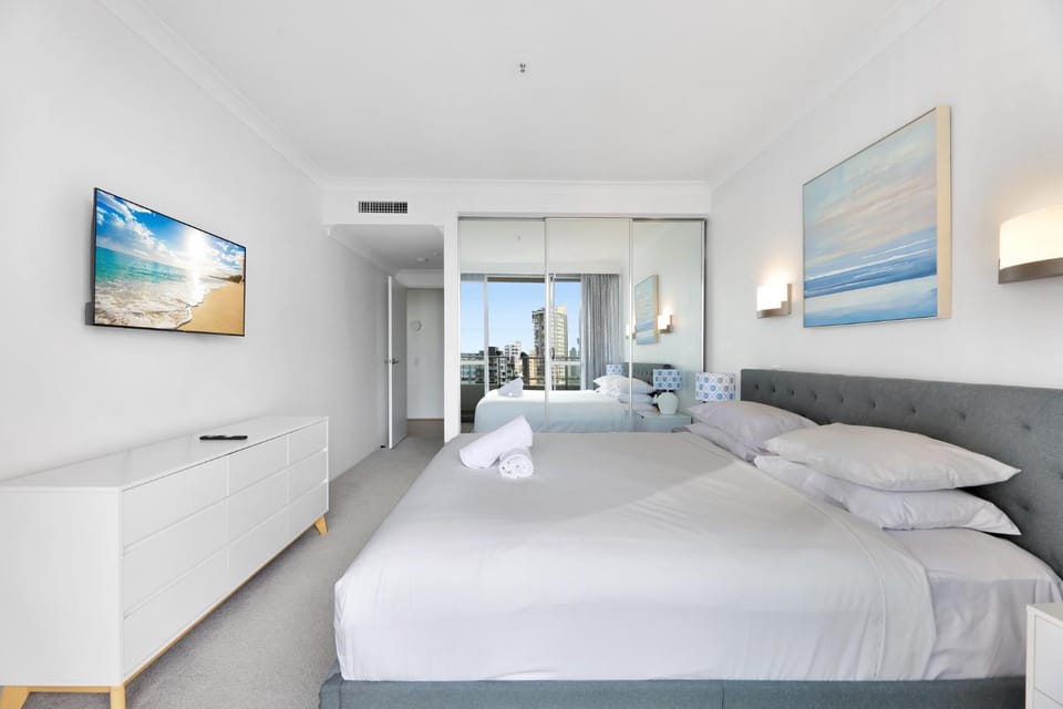 Ocean View 2-Bed with Pool, Tennis Court & BBQ Apartment in Surfers Paradise Boulevard