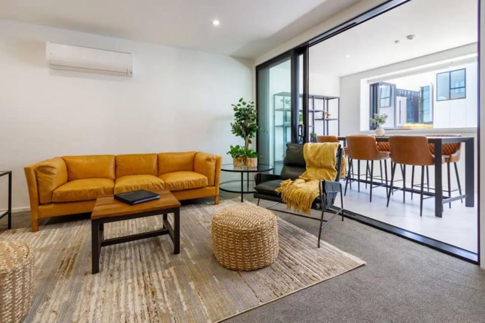 Living room, Photo of the whole room, Decorative detail, Seating area, Dining area, air conditioner