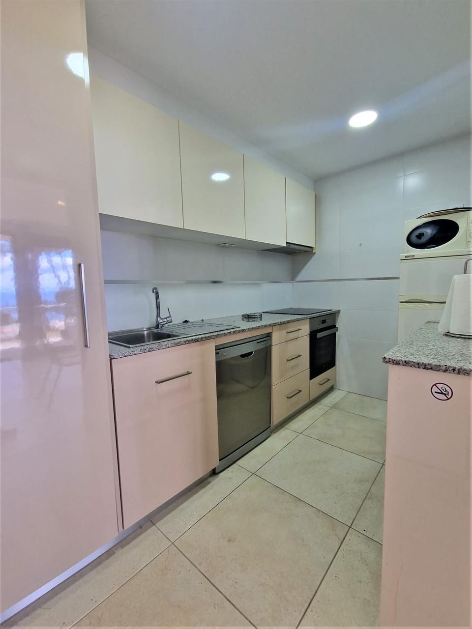Kitchen or kitchenette, dishwasher, minibar, pet friendly, stove, toaster