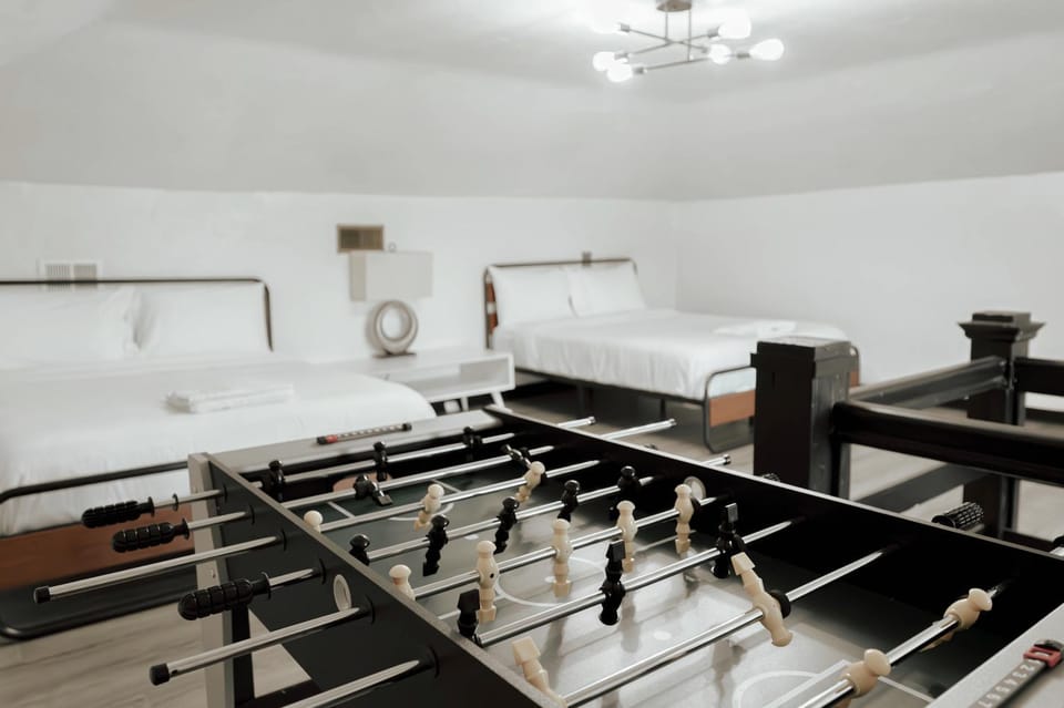 6BR Home 5 mins OCU, Sleeps 16 House in Oklahoma City