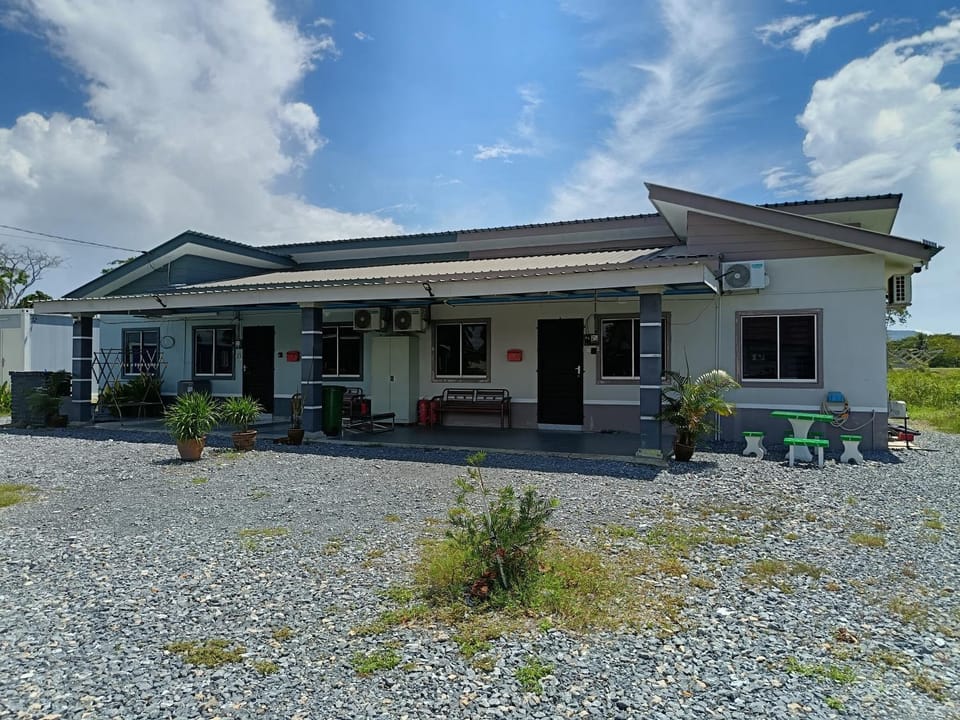 One Lot - Lodging Two House in Kedah