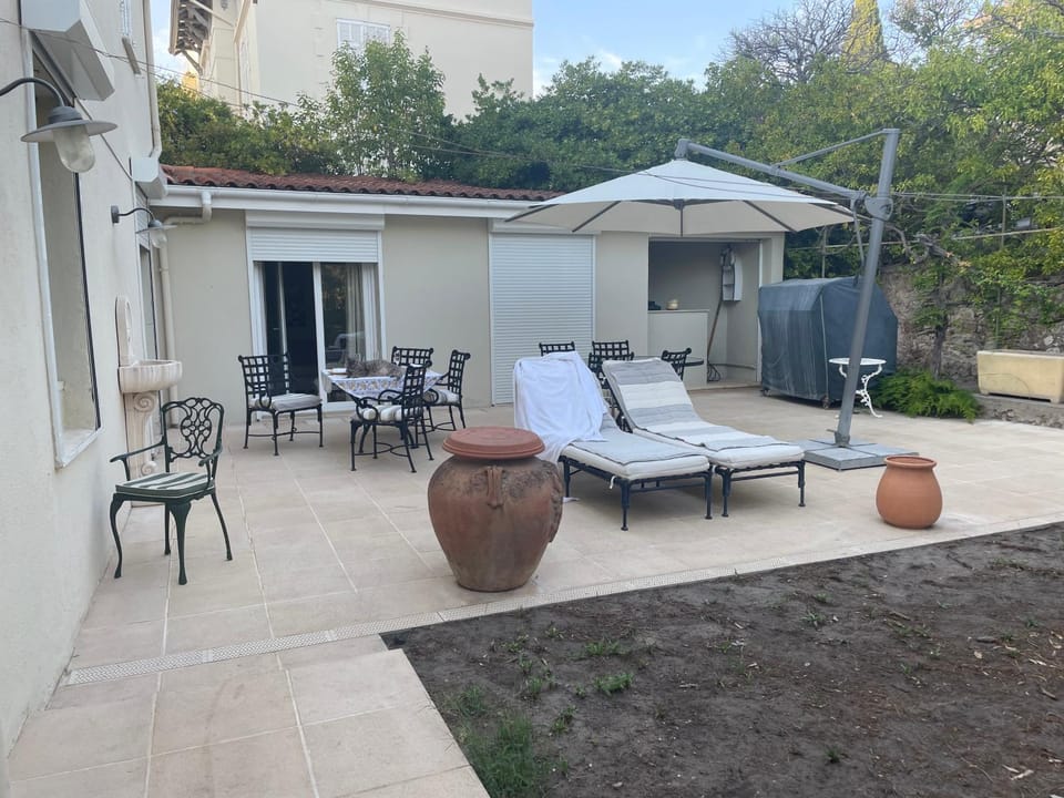 Chez Nicole Bed and Breakfast in Cannes