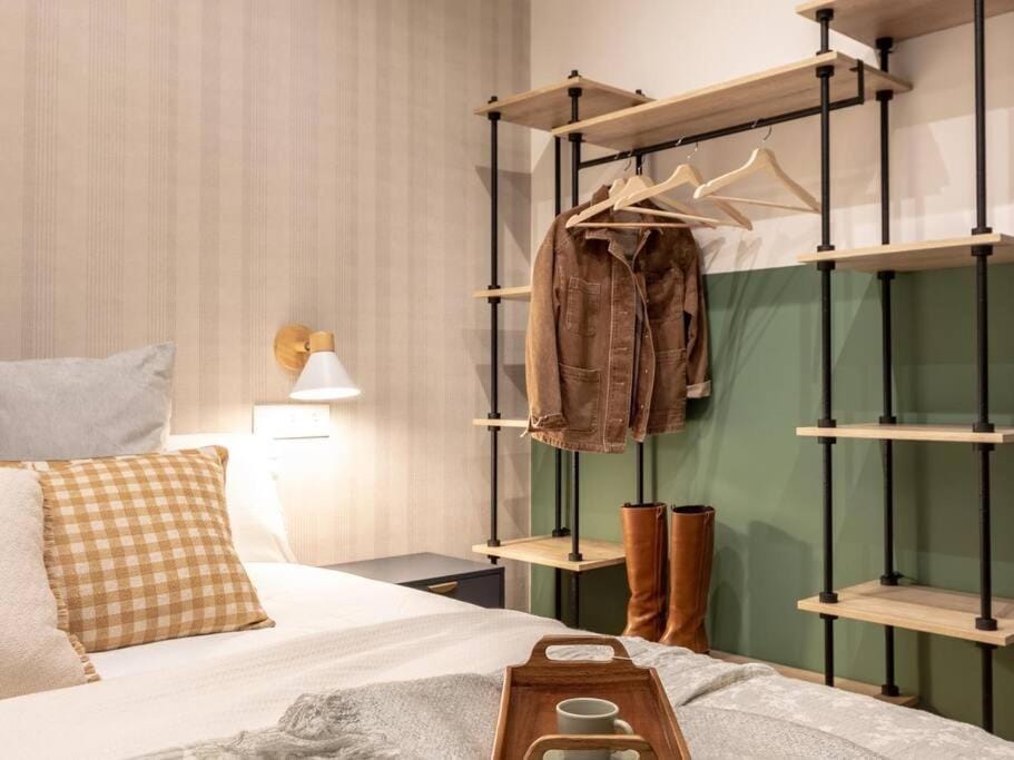 Bedroom, wardrobe