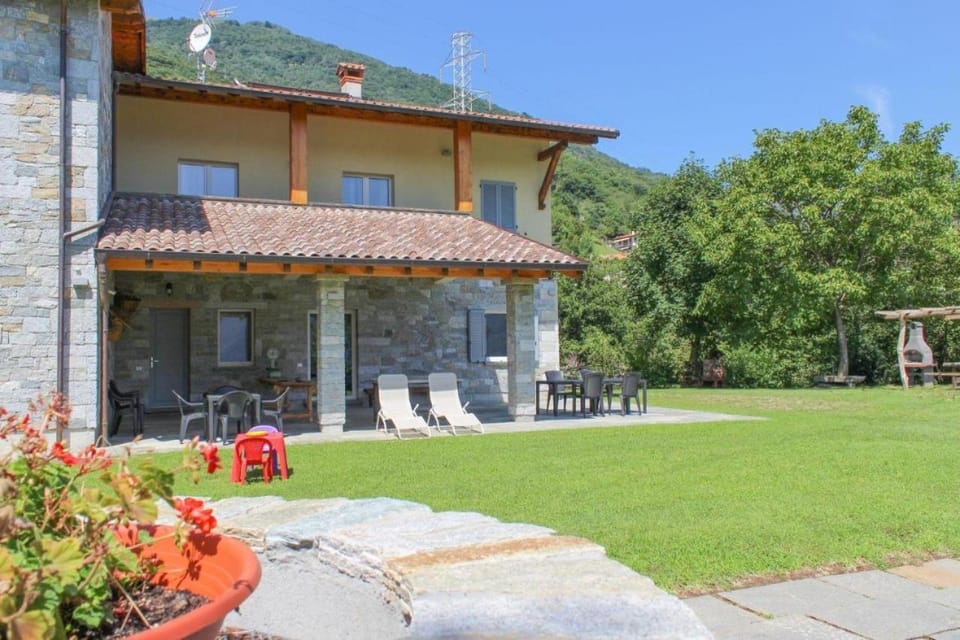 L'antico casale Apartment in Province of Lecco