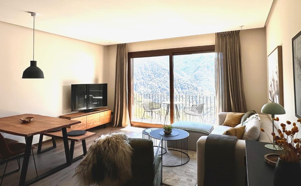 BOJ Casas de Montaña Chalet in Catalonia