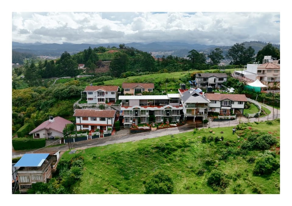 Property building, Natural landscape, Mountain view