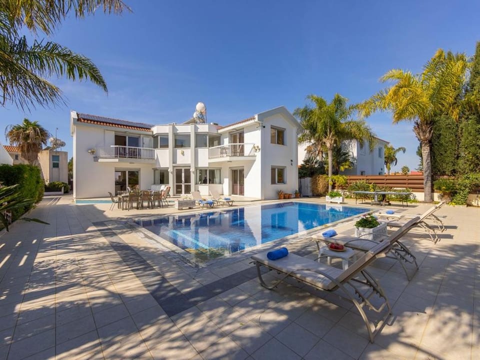 Villa Alexandra House in Paralimni