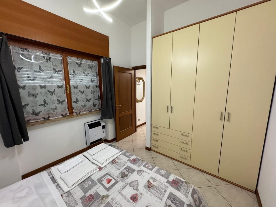 Bed, Bedroom, wardrobe