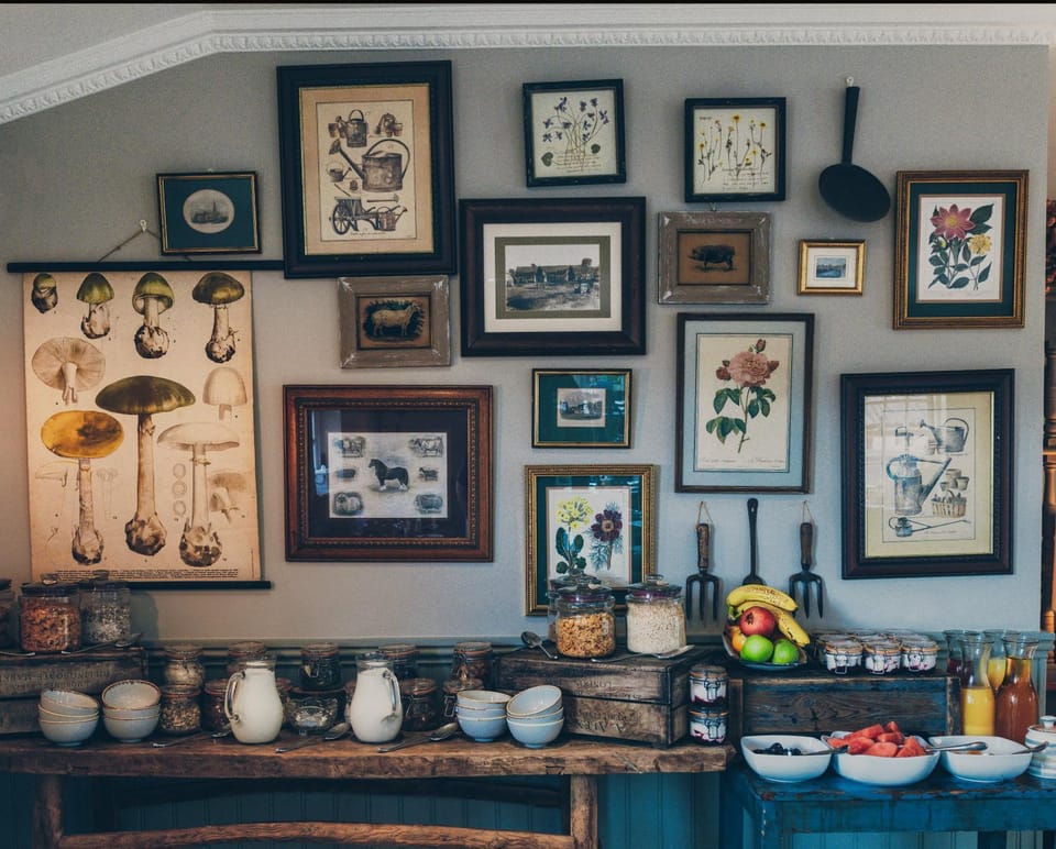 Restaurant/places to eat, Continental breakfast, Buffet breakfast