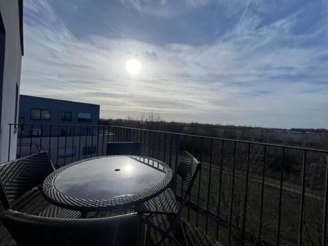 Patio, Day, Natural landscape, View (from property/room), Balcony/Terrace, Dining area