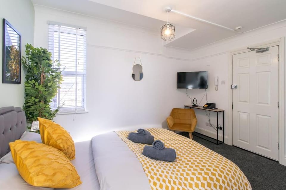Open Mind Property - Merton Cozy Flat for Two Apartment in Portsmouth