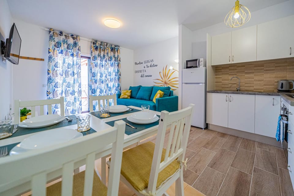 Dining area, minibar, stove