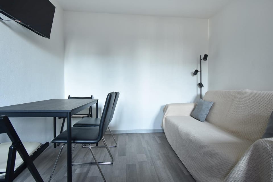 TV and multimedia, Dining area