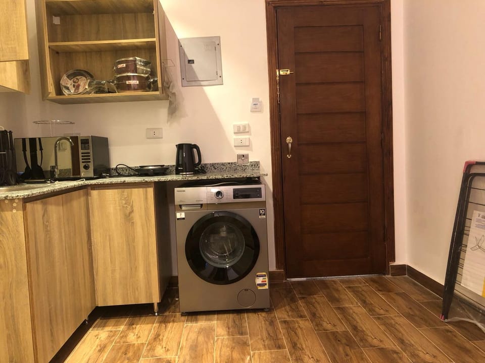 dishwasher, washing machine