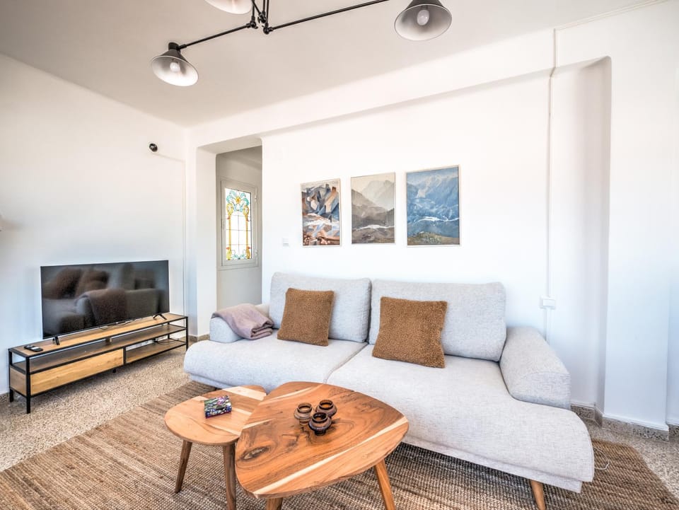 TV and multimedia, Living room, Seating area