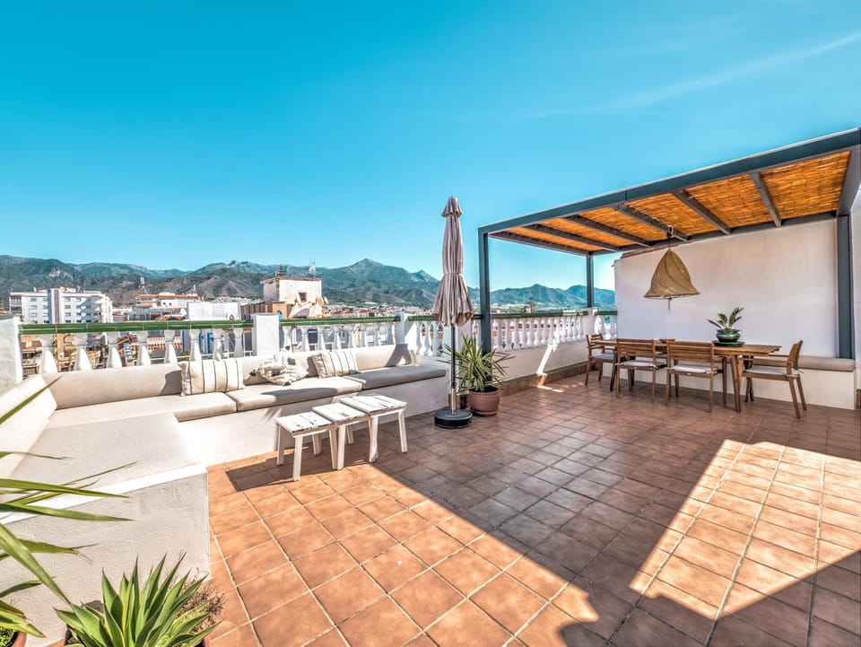 Property building, Day, View (from property/room), Balcony/Terrace, Seating area, Dining area, Mountain view, Sea view