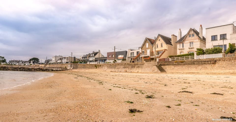 RÉF 407 - LARMOR PLAGE Maison de famille pleine vue mer House in Brittany