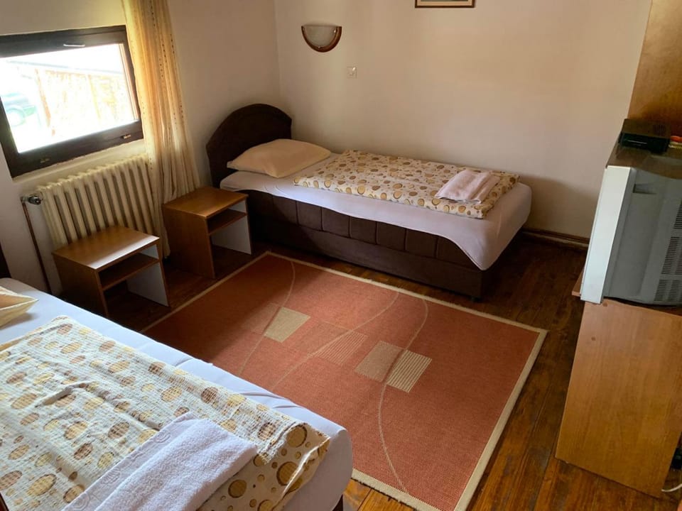 Bed, Bedroom, internet