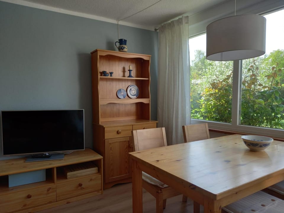 TV and multimedia, Living room, Dining area