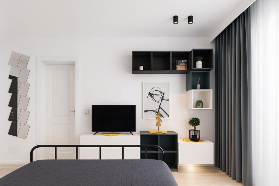 Bed, TV and multimedia, Photo of the whole room, Bedroom