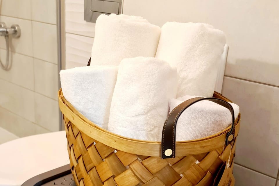 Bathroom, towels