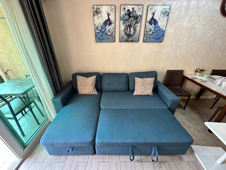 Communal lounge/ TV room, Bed