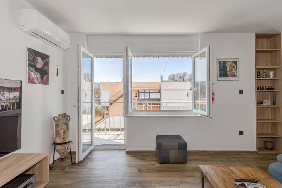 View (from property/room), Balcony/Terrace, Balcony/Terrace, Seating area