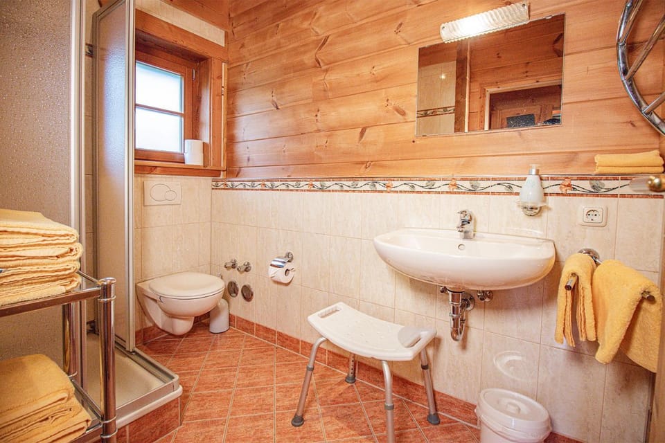 Bathroom, Living room