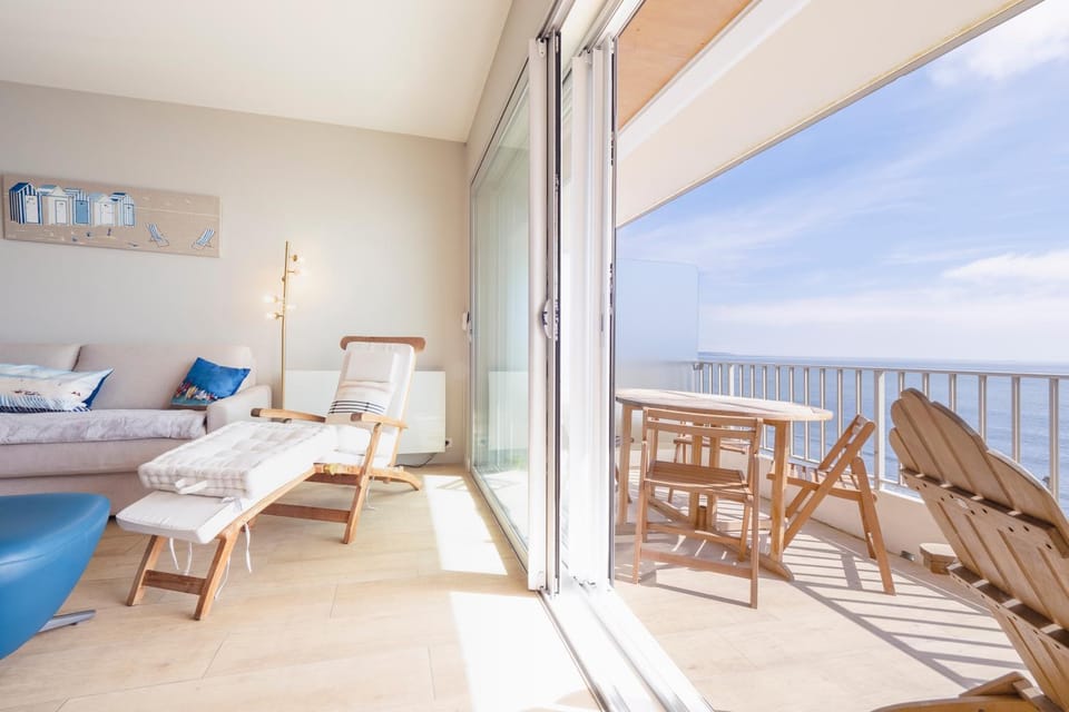 Balcony/Terrace, Living room, Sea view, sunbed
