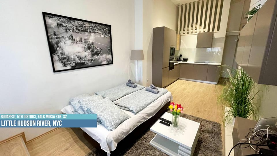 Bed, Kitchen or kitchenette, Photo of the whole room, Bedroom